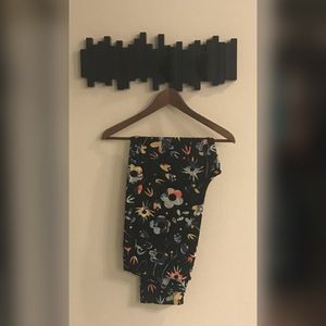 Lularoe TC2 used condition leggings.